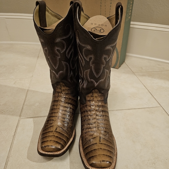 Shoes - Ropers Women Cowboy Boots
